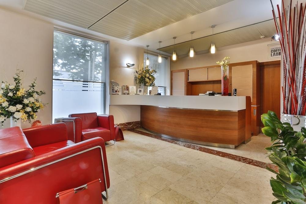 Hotel & Residence Torino Centro - Stazione Porta Susa Bagian luar foto